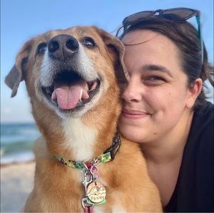 Meet your Posher, Hilary